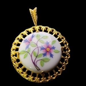 🌸 Vintage Royal Worcester Floral Bone China Pendant 🌸